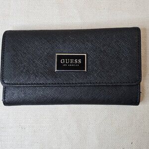 Guess Women's Logo Slim Trifold Wallet - Black